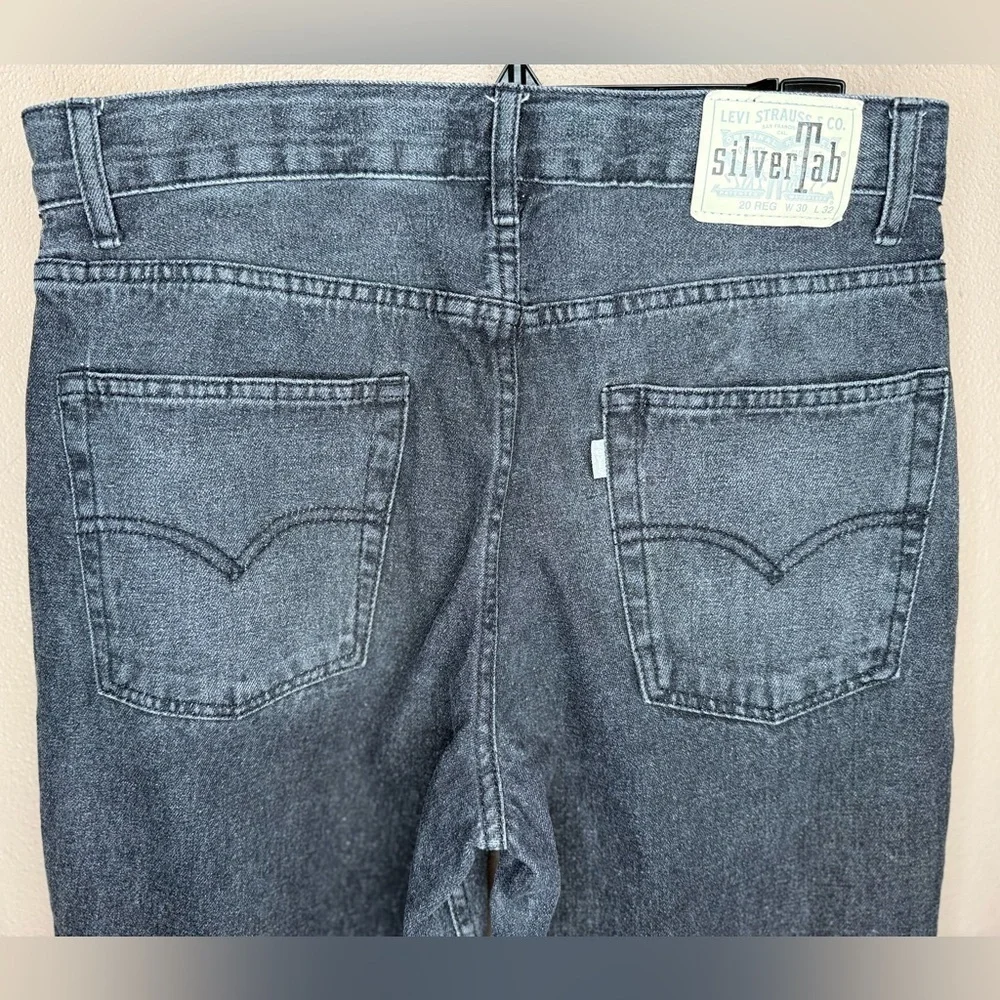 Levi's Silvertab Jeans Boy's Size 20 Reg 30x32 Gray Dark Wash Straight Baggy